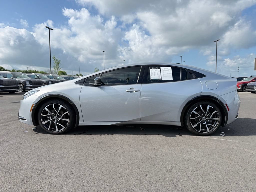 Used 2024 Toyota Prius Prime Premium w/ Advanced Technology Package FWD image 8