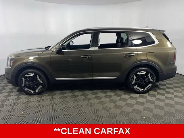 Used 2025 Kia Telluride EX w/ EX Captain's Chair Package FWD image 5