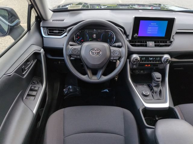 Certified 2025 Toyota RAV4 LE AWD/4WD image 16