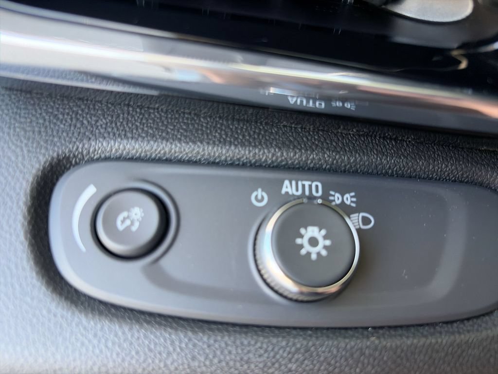 New 2026 Buick Envista Sport Touring w/ Convenience I Package FWD image 22