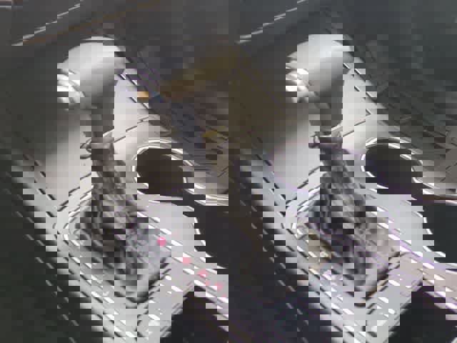 Used 2020 Kia Sorento LX image 31