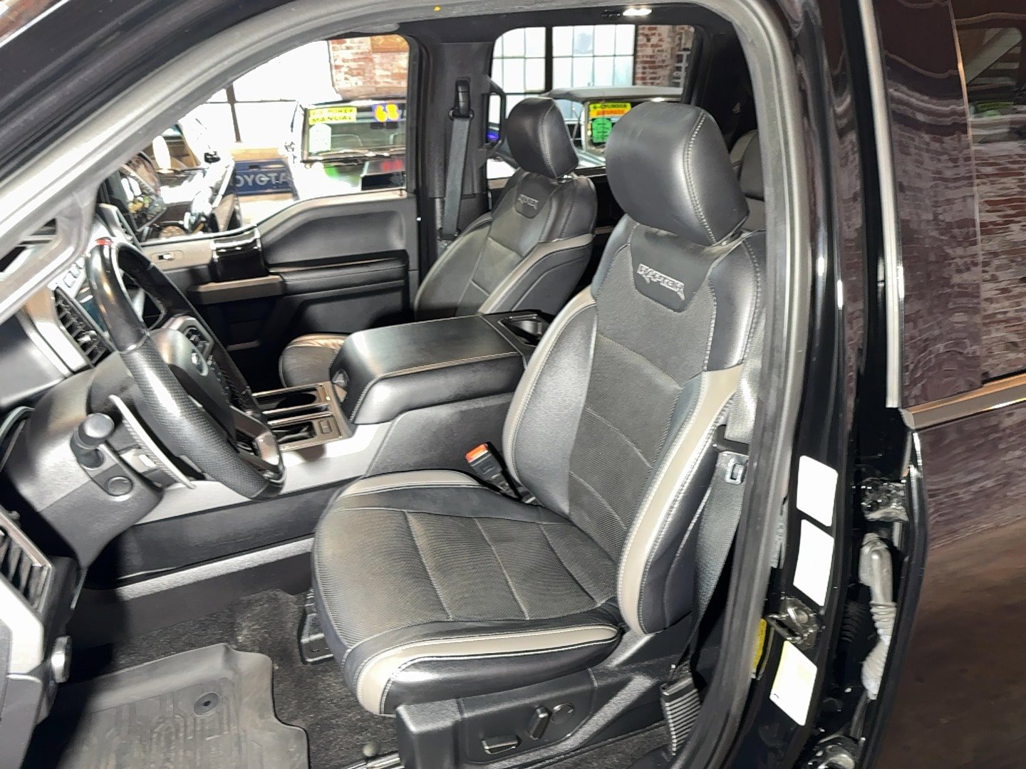 Used 2018 Ford F150 Raptor w/ Equipment Group 802A Luxury image 14
