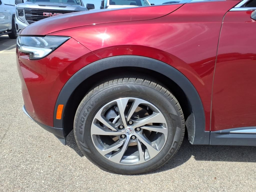 Used 2023 Buick Envision Essence AWD/4WD image 23