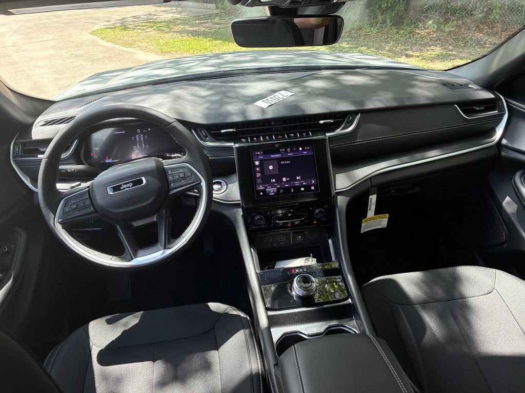 New 2026 Jeep Grand Cherokee Laredo X RWD image 11