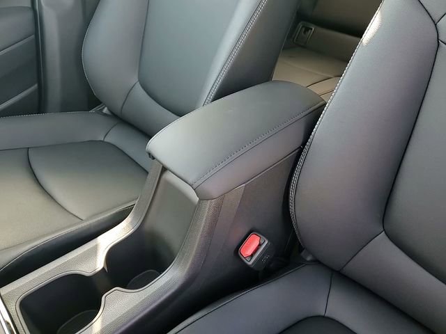 Used 2026 Toyota Corolla Cross XLE w/ Convenience Package image 19