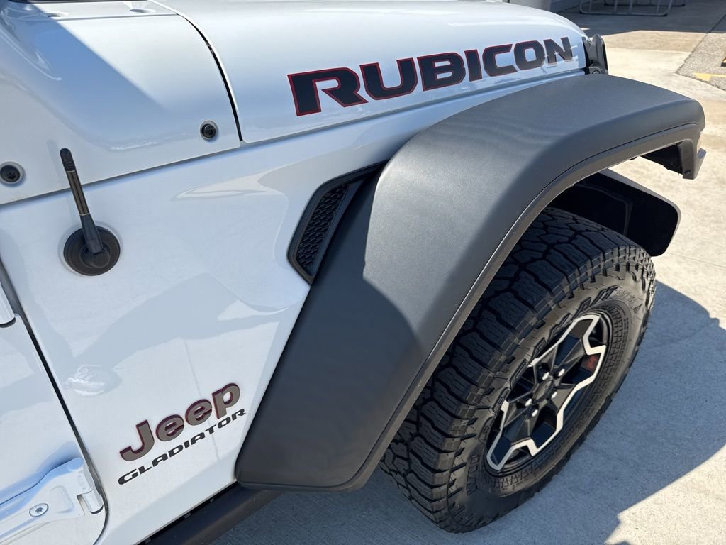 Used 2022 Jeep Gladiator Rubicon w/ Cold Weather Group AWD/4WD image 16