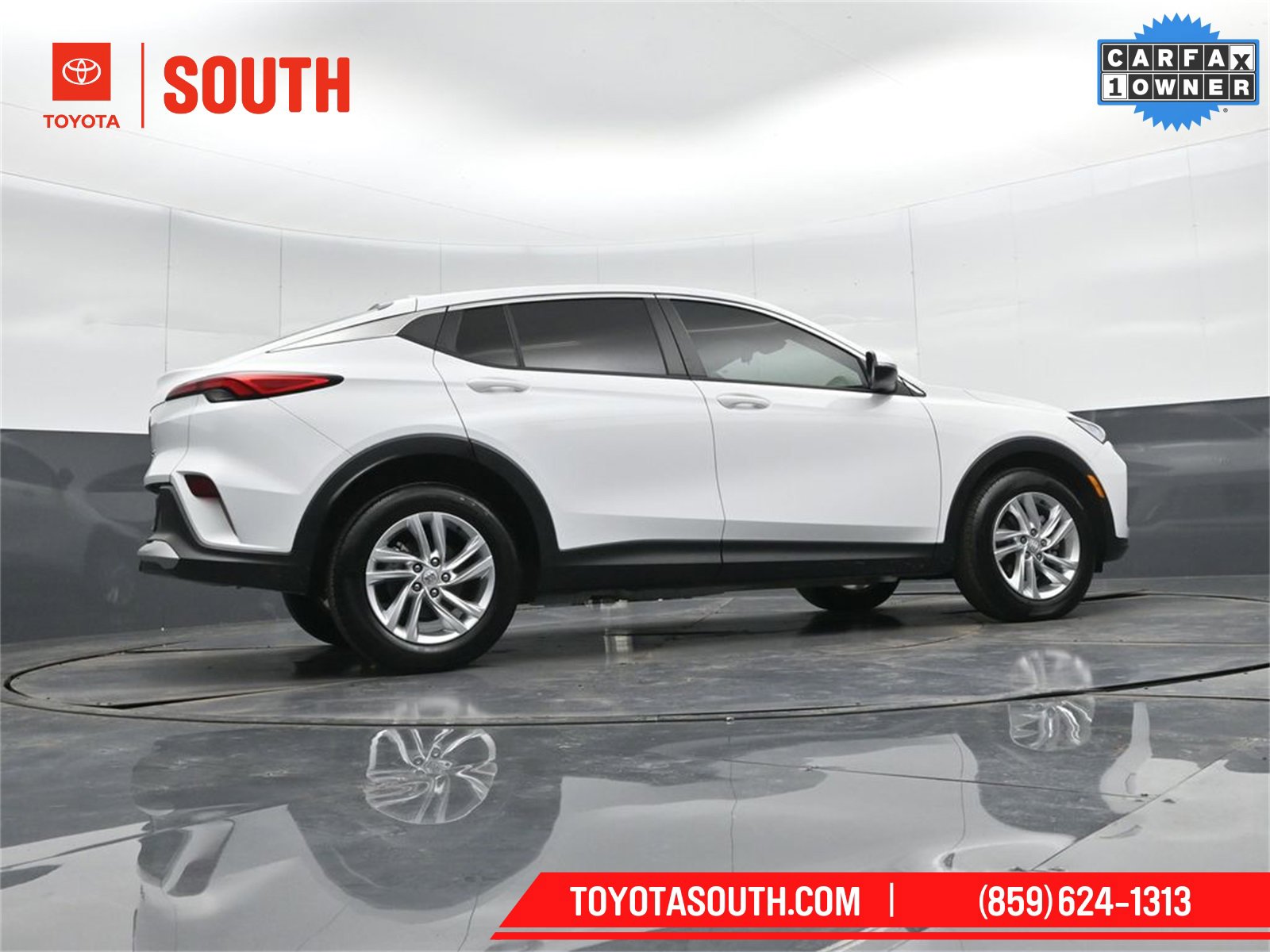 Used 2025 Buick Envista Preferred w/ Convenience II Package image 42