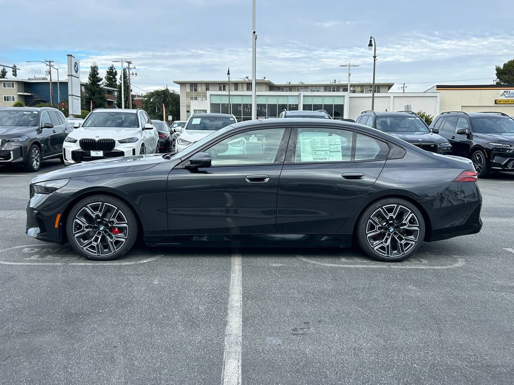 New 2027 BMW i5 eDrive40 w/ Executive Package AWD/4WD image 2