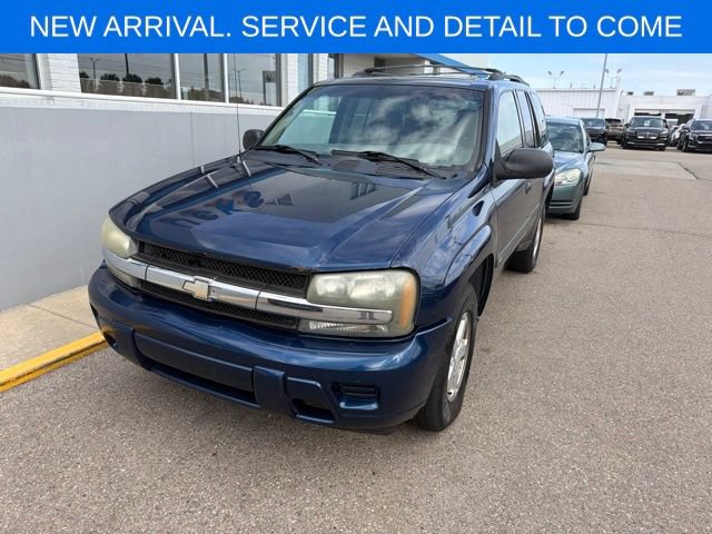 Used 2003 Chevrolet TrailBlazer LS w/ Preferred Equipment Group RWD image 2
