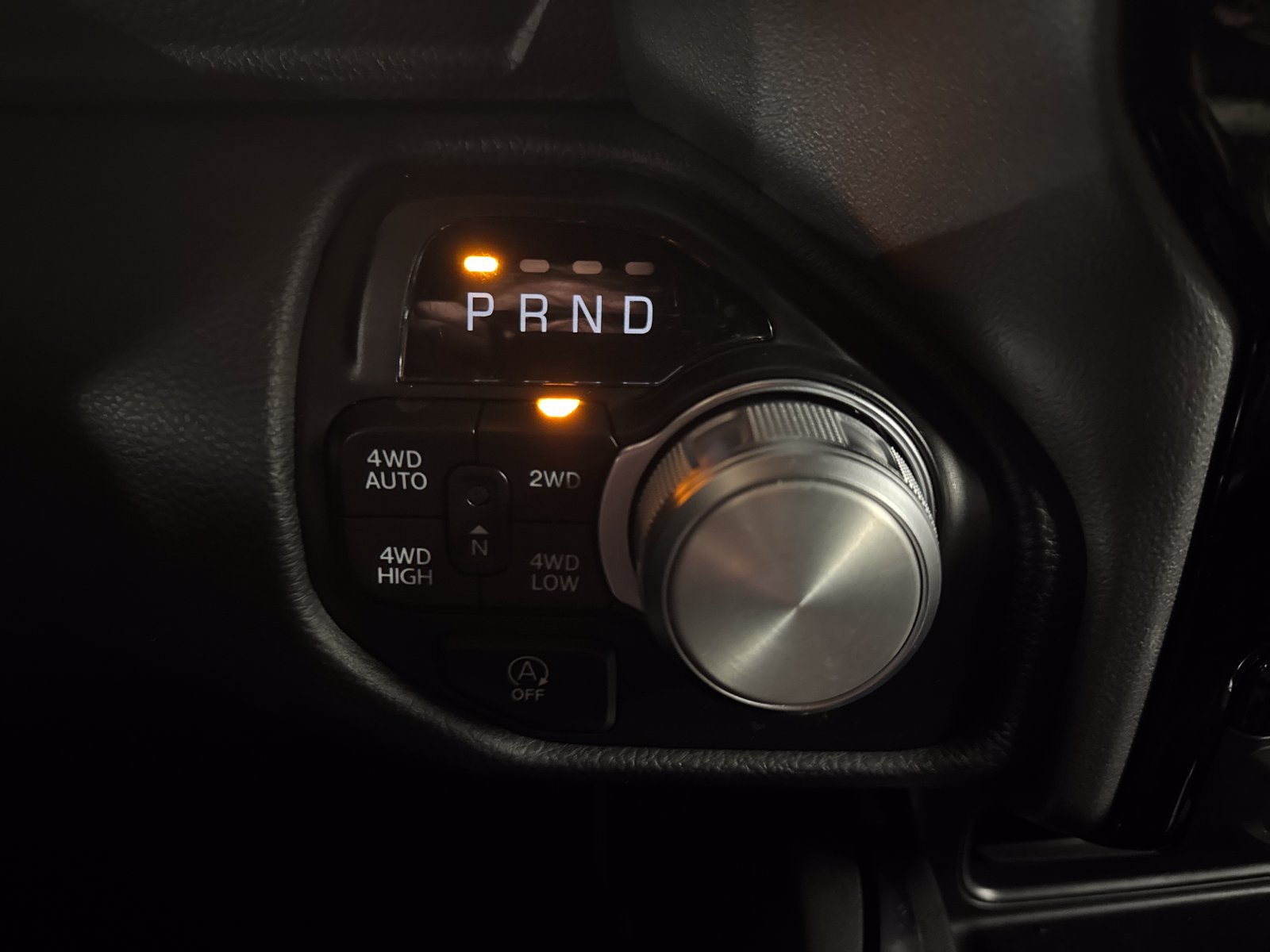 Used 2024 RAM 1500 Laramie AWD/4WD image 19