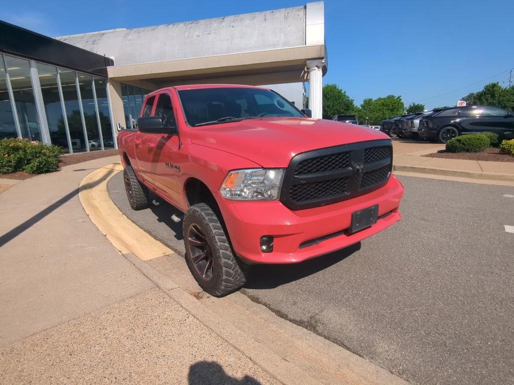 Used 2017 RAM 1500 Express w/ Express Value Package AWD/4WD image 1