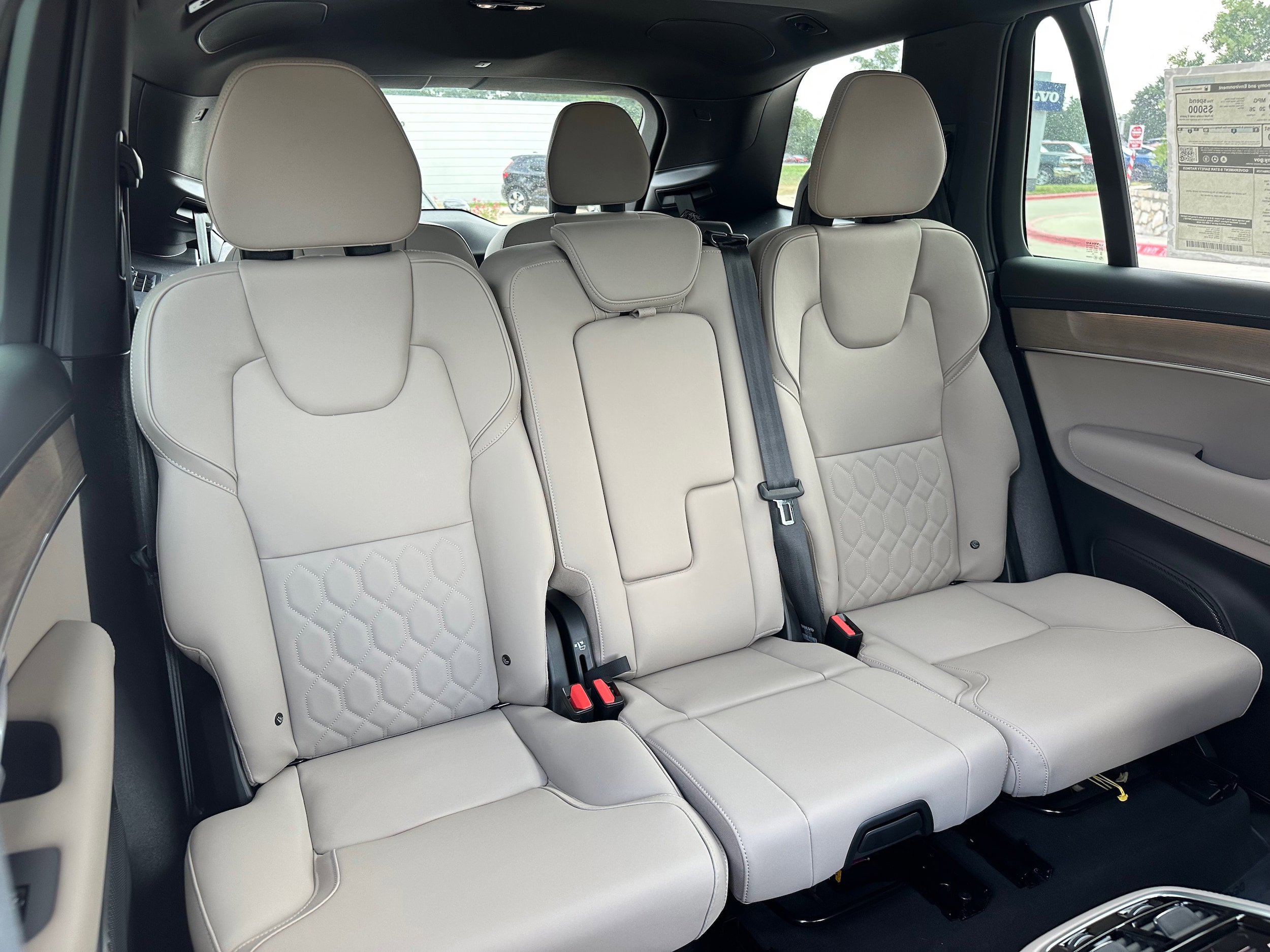 Used 2026 Volvo XC90 B6 Plus w/ Protection Package Premier AWD/4WD image 10