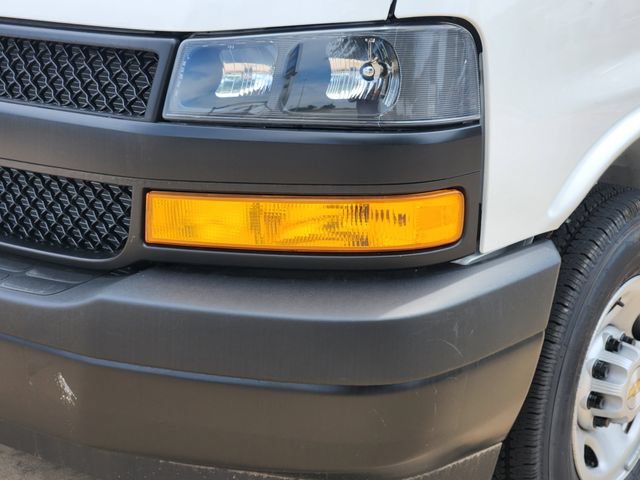 New 2025 Chevrolet Express 2500 Extended RWD image 15
