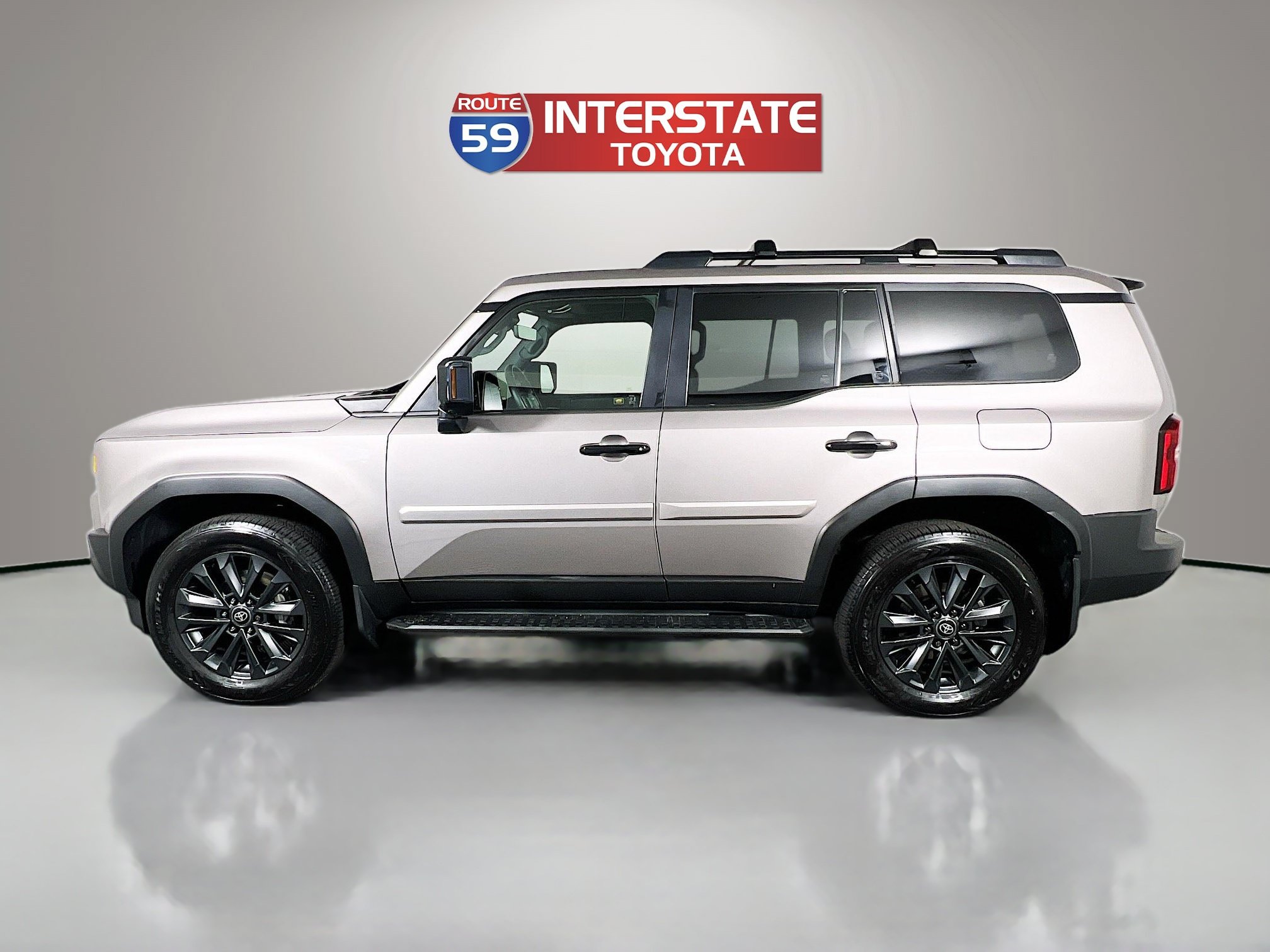 Used 2025 Toyota Land Cruiser w/ Premium Package AWD/4WD image 4