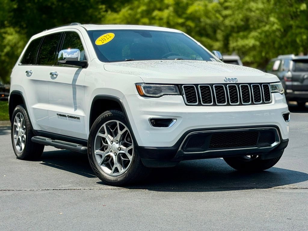 Used 2022 Jeep Grand Cherokee Limited w/ Trailer Tow Group IV RWD image 2