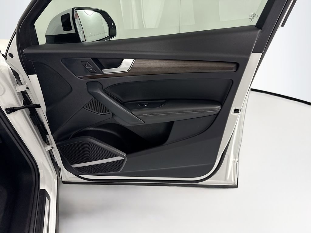 Certified 2023 Audi Q5 2.0T Premium Plus w/ Premium Plus Package AWD/4WD image 26