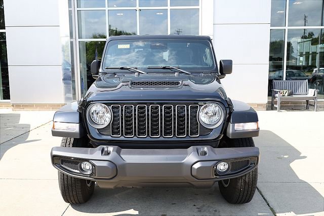 New 2025 Jeep Gladiator Sport image 2