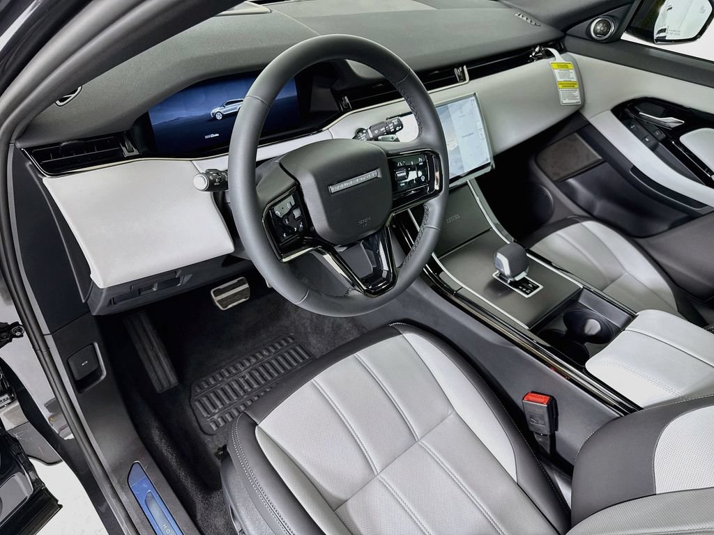 New 2026 Land Rover Range Rover Evoque Hoxton AWD/4WD image 9