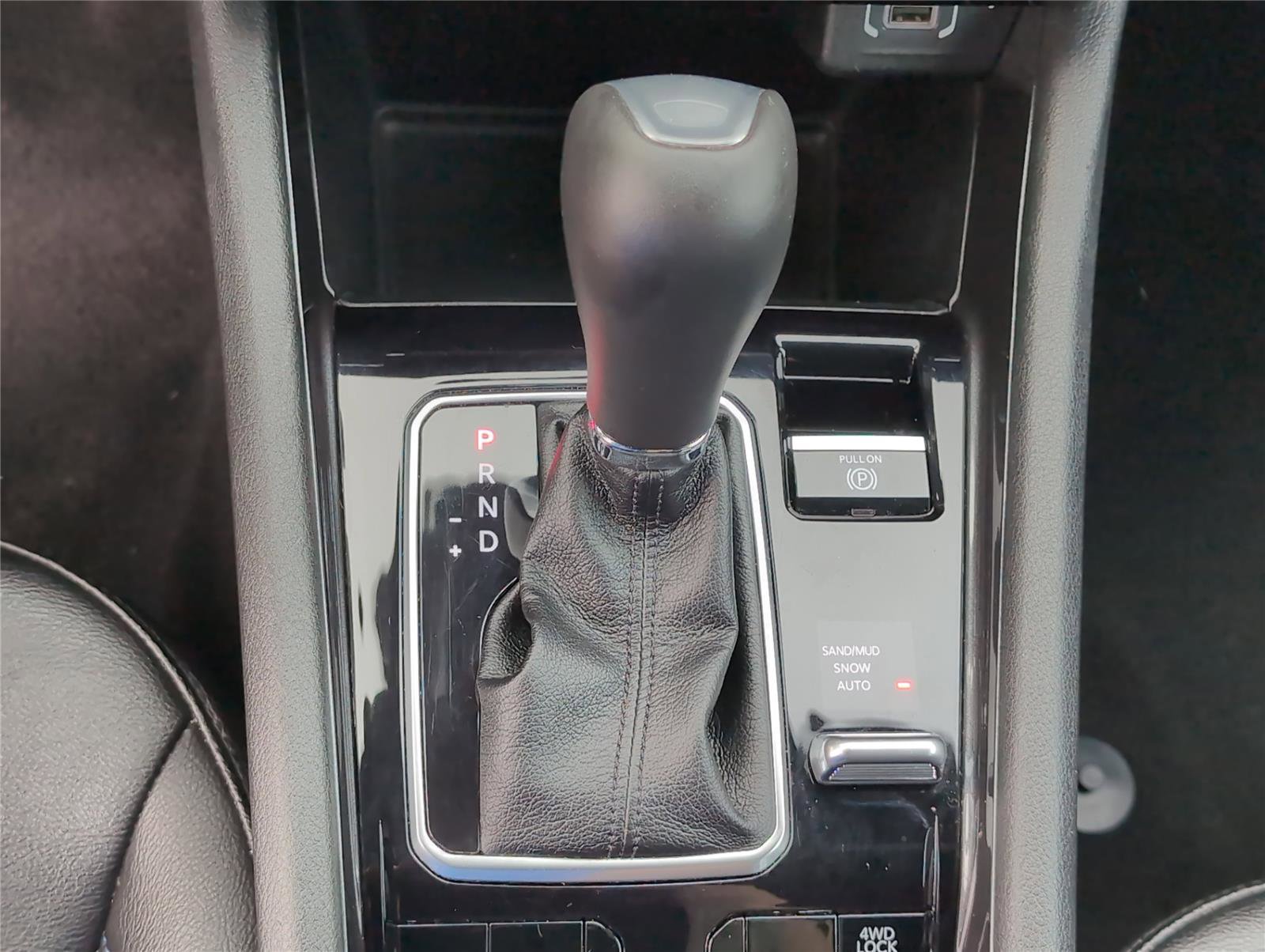 Used 2024 Jeep Compass Latitude AWD/4WD image 18