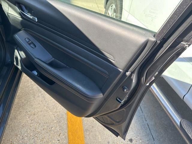 Used 2020 Nissan Altima 2.0 SR image 28