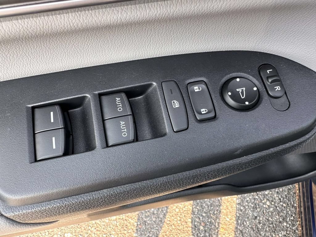 Used 2020 Honda CR-V EX-L image 9