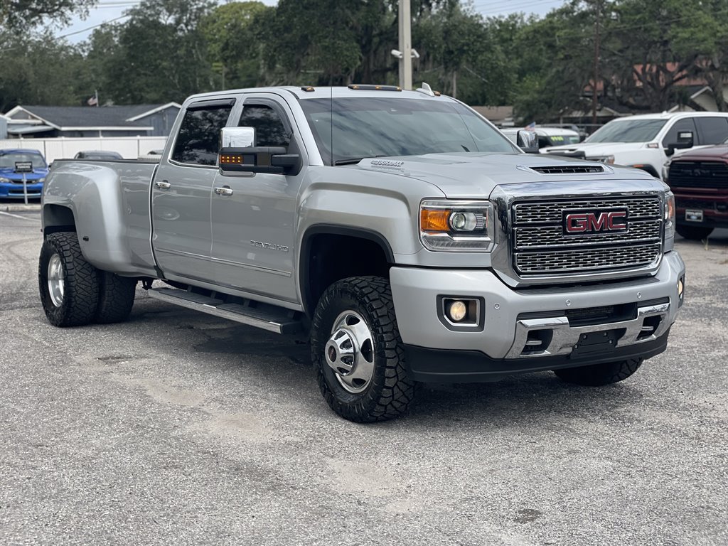 Used 2018 GMC Sierra 3500 Denali w/ Duramax Plus Package AWD/4WD image 21