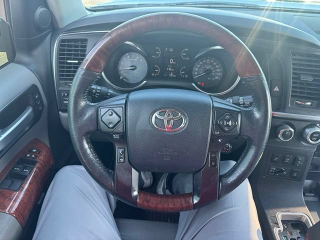 Used 2020 Toyota Sequoia Platinum AWD/4WD image 31