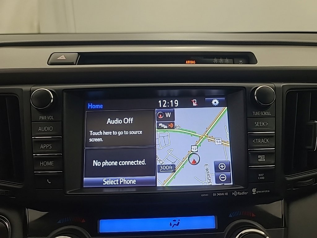 Used 2018 Toyota RAV4 XLE AWD/4WD image 32