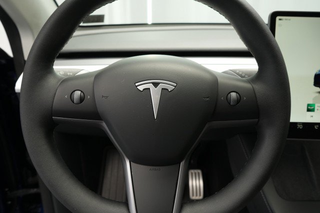 Used 2025 Tesla Model Y Performance AWD/4WD image 24
