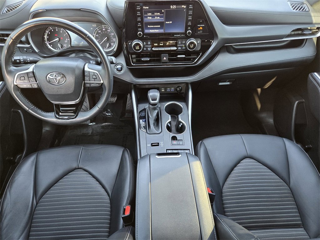Used 2022 Toyota Highlander XSE image 5