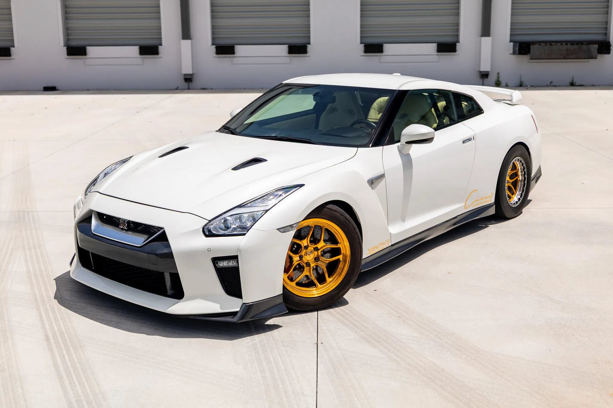Used 2017 Nissan GT-R Premium w/ Premium Interior Package AWD/4WD image 63