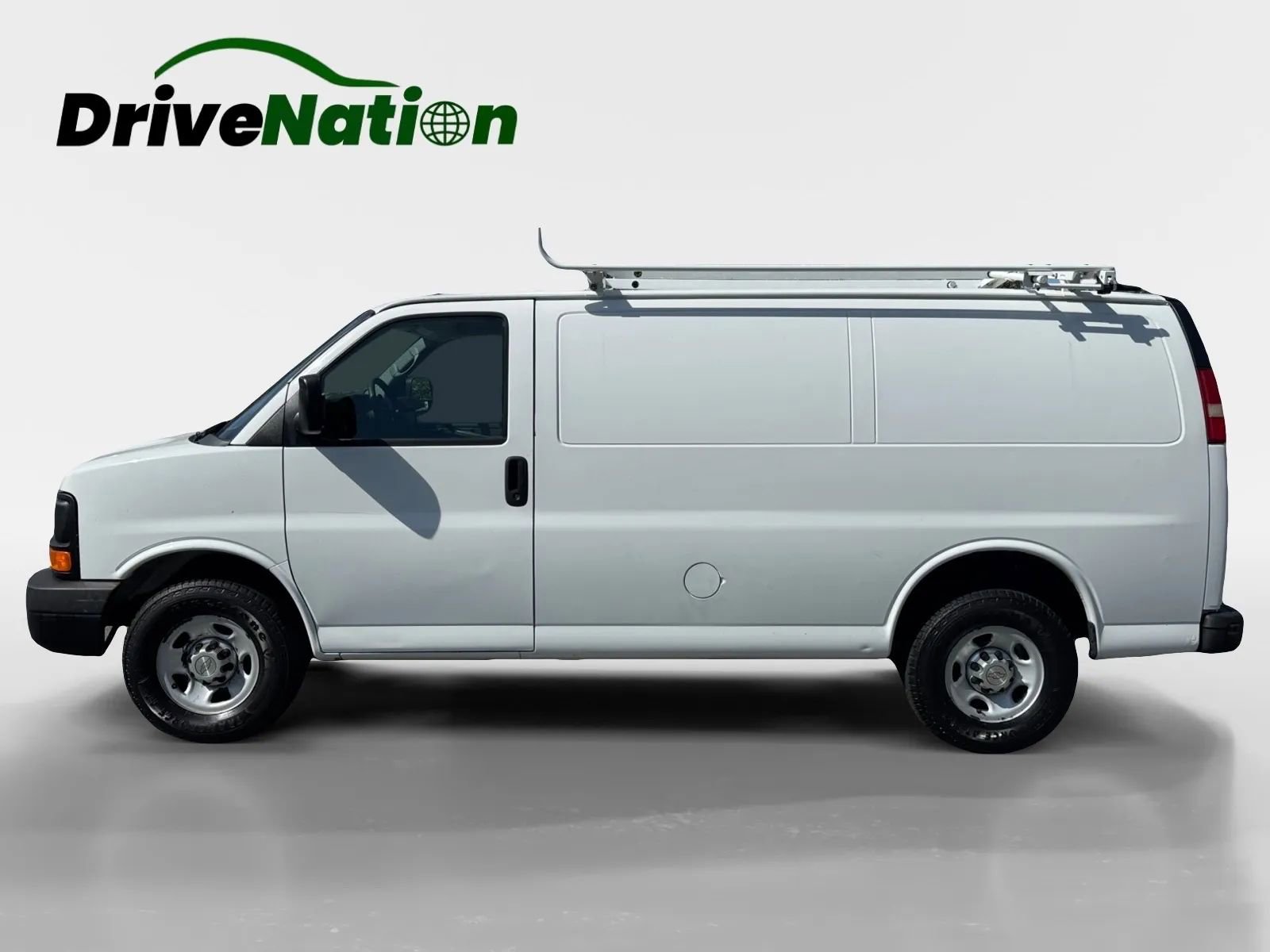 Used 2013 Chevrolet Express 3500 image 8