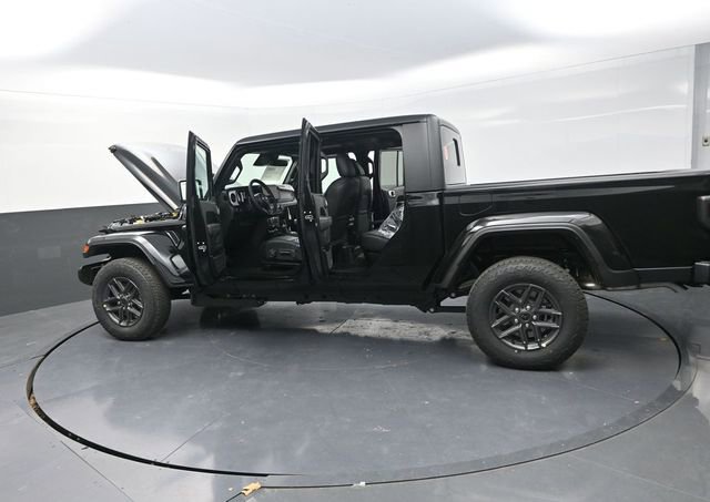 New 2026 Jeep Gladiator Sport image 24