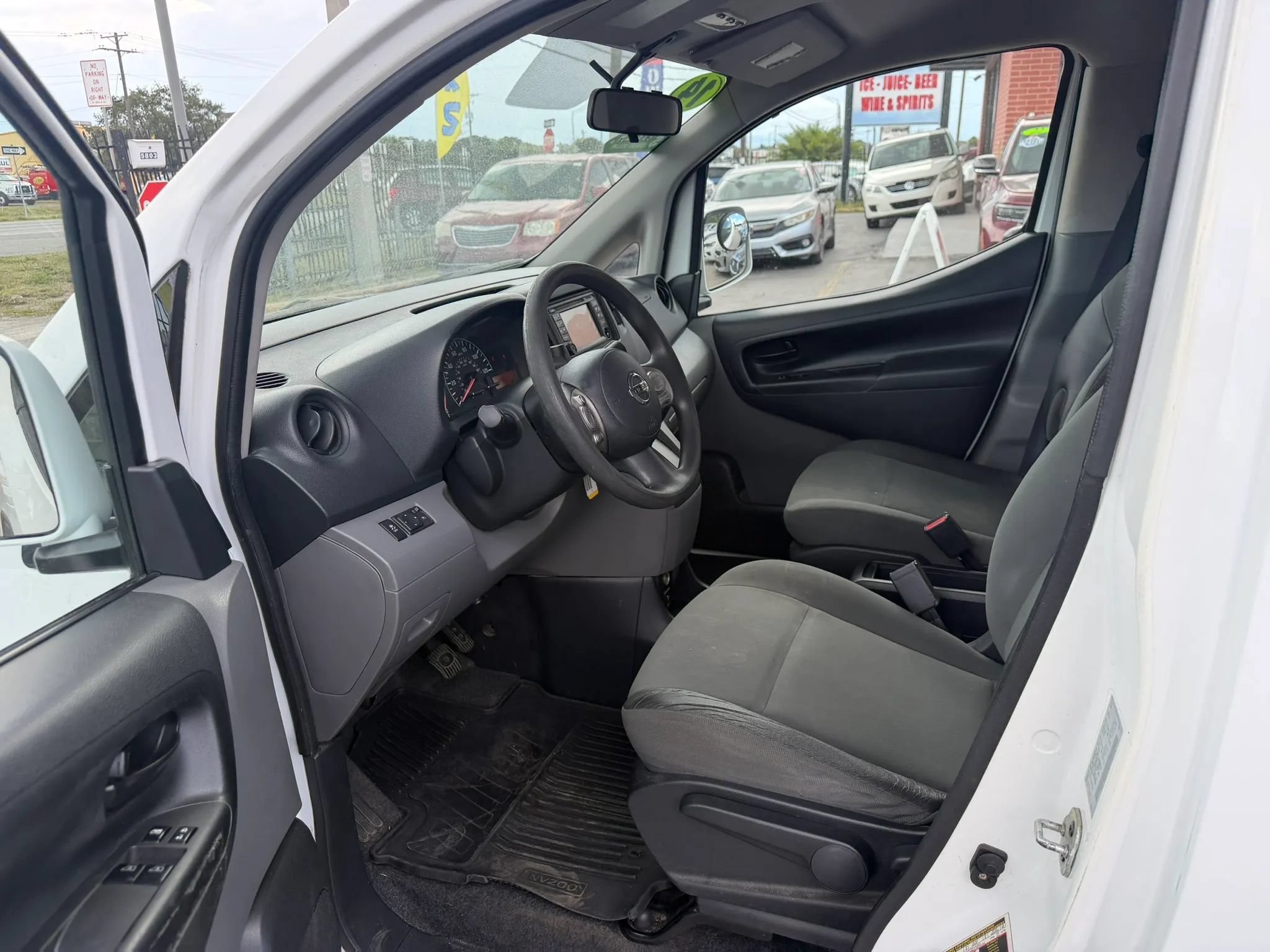 Used 2014 Nissan NV200 SV w/ Technology Package FWD image 8