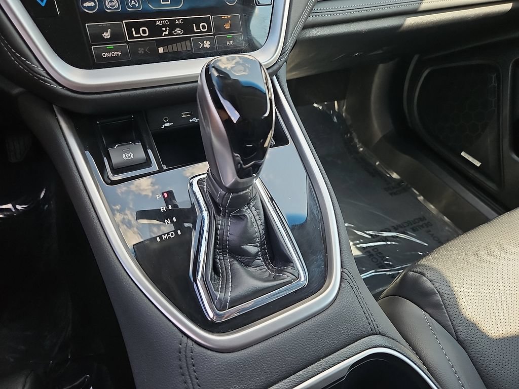 Used 2020 Subaru Outback Limited AWD/4WD image 14