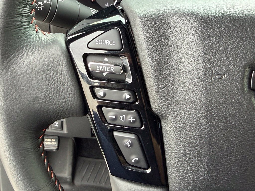 Used 2025 Nissan Frontier PRO-4X w/ Interior Protection Package AWD/4WD image 15