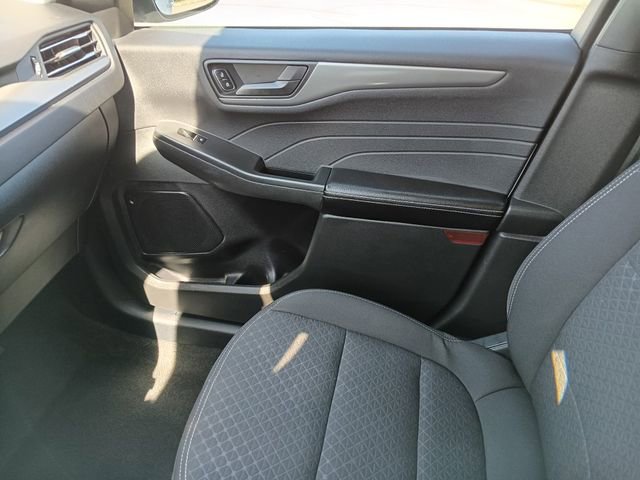 Used 2024 Ford Escape Active w/ Tech Pack #1 AWD/4WD image 10