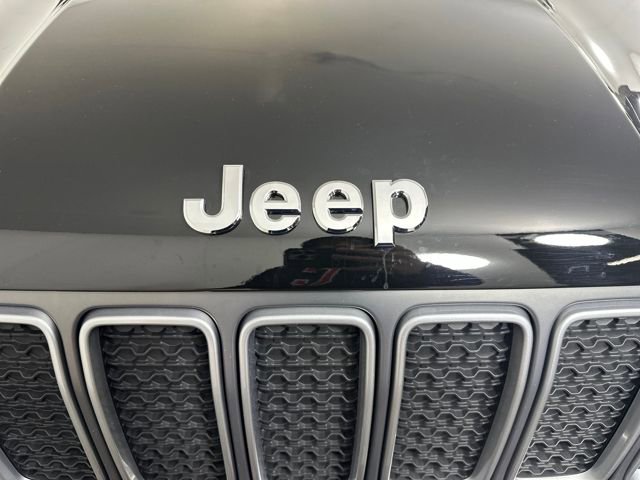 Used 2023 Jeep Renegade Limited image 9