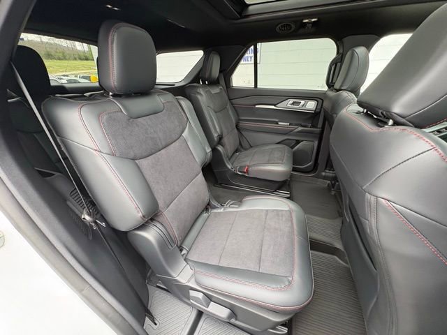 New 2026 Ford Explorer ST image 31