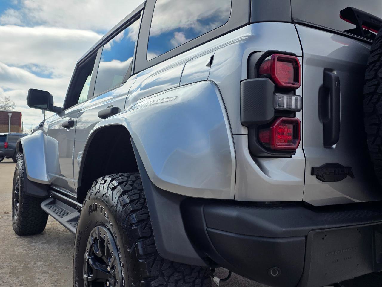 Used 2024 Ford Bronco Raptor image 17