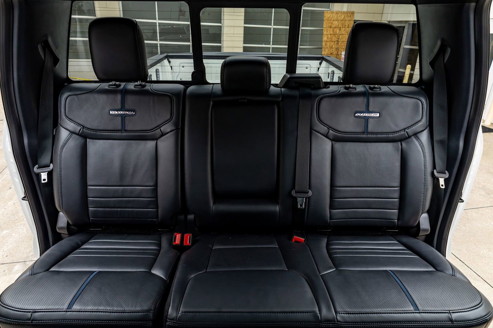 Used 2025 Ford F250 Platinum w/ Tremor Off-Road Package image 35