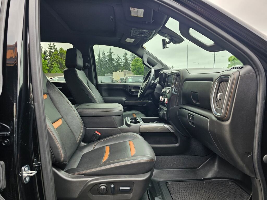 Used 2023 GMC Sierra 3500 AT4 w/ AT4 Preferred Package AWD/4WD image 10