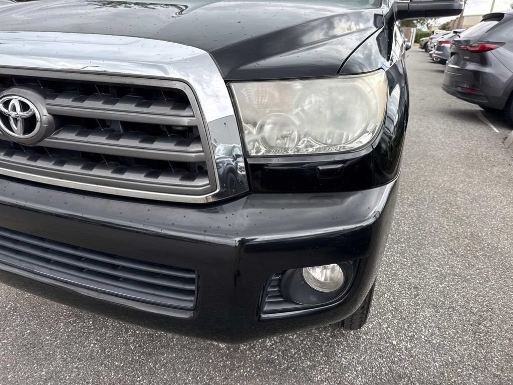 Used 2016 Toyota Sequoia SR5 AWD/4WD image 8
