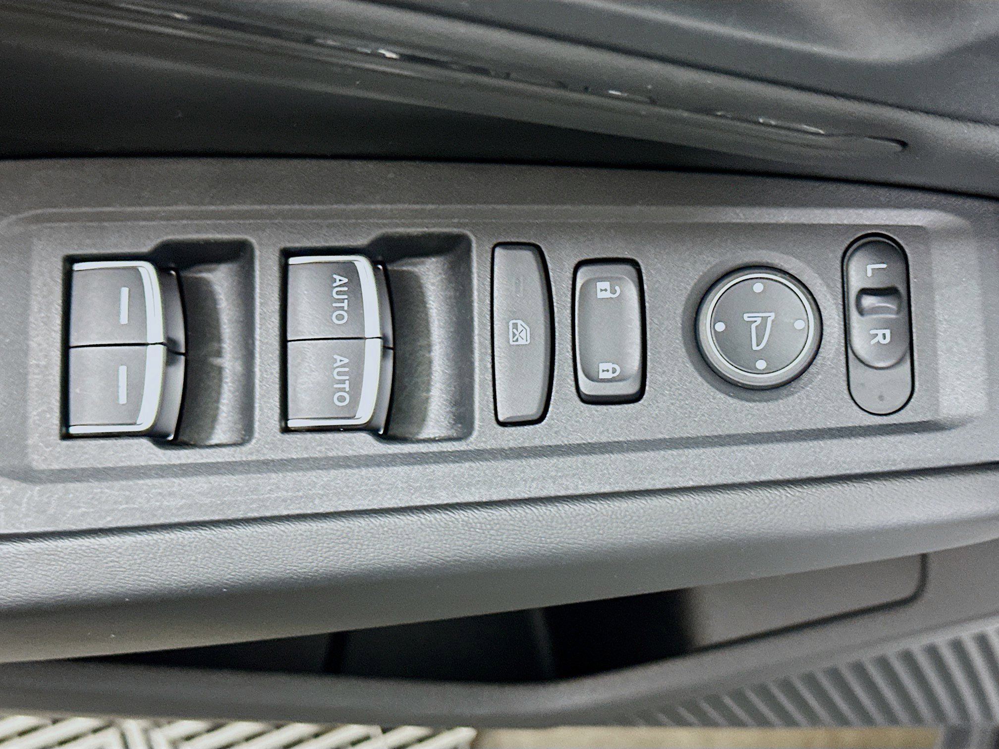 Used 2025 Honda Accord SE image 15