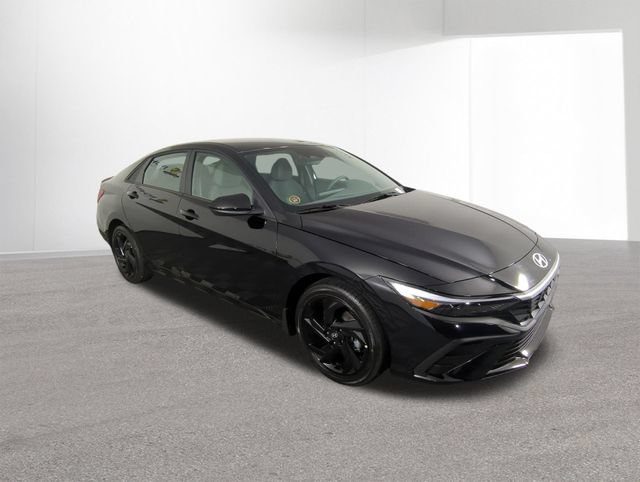 New 2026 Hyundai Elantra Sport FWD image 11