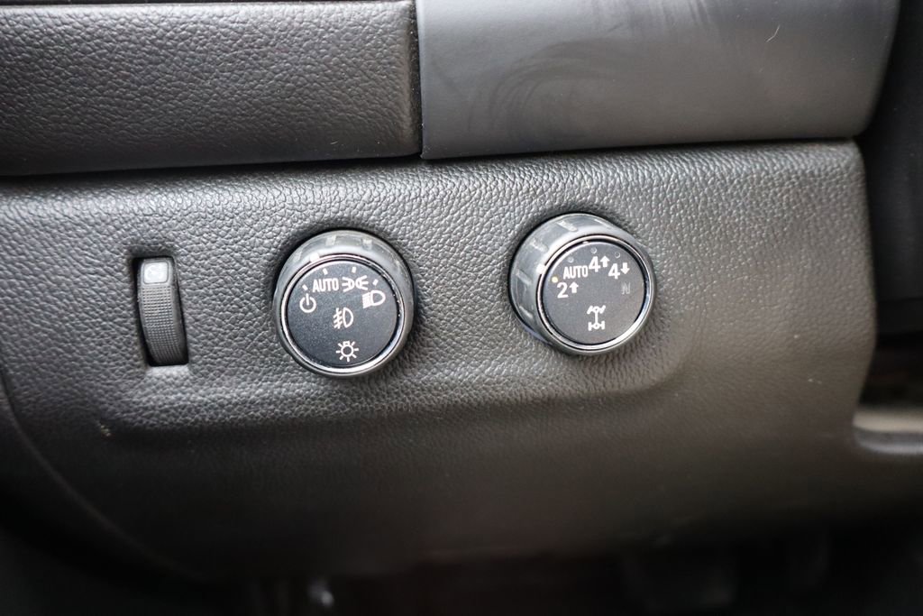 Used 2019 GMC Canyon SLE w/ Driver Alert Package image 14