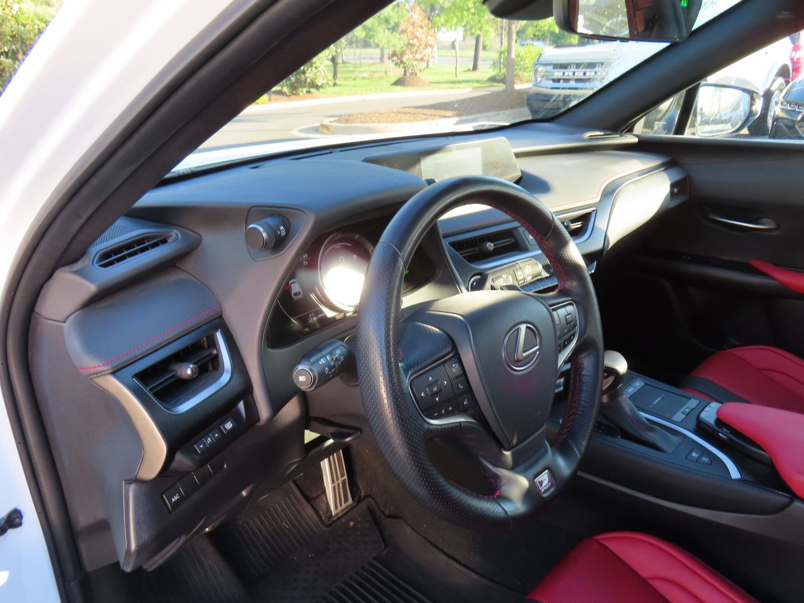Used 2021 Lexus UX 250h F Sport w/ F Sport Premium Package AWD/4WD image 15