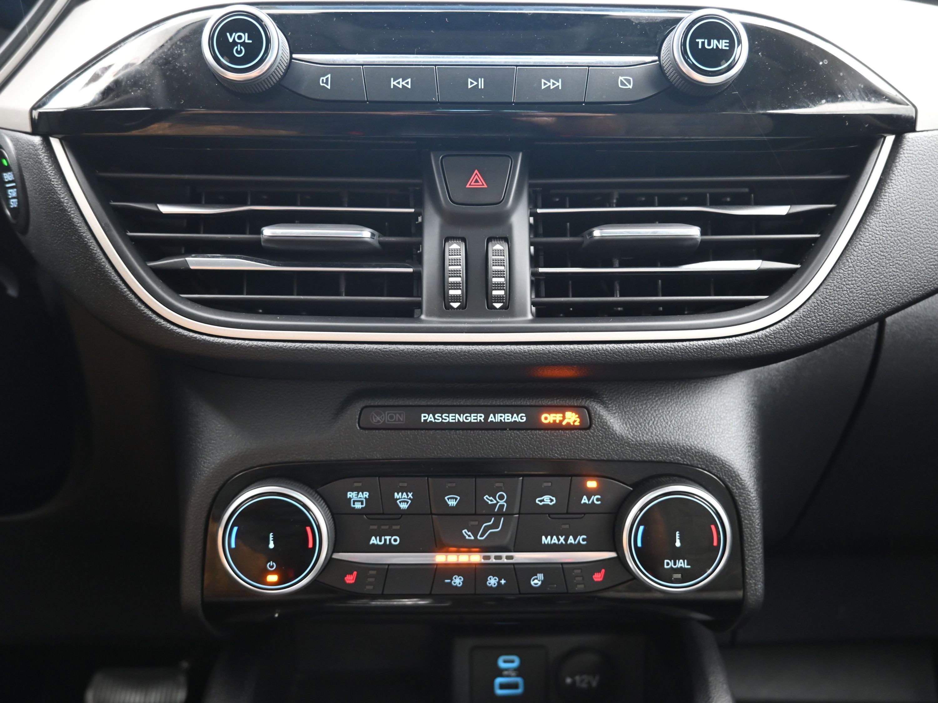 Used 2022 Ford Escape SE w/ Convenience Package image 17