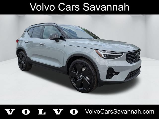 New 2026 Volvo XC40 B5 Ultra w/ Protection Package Premier