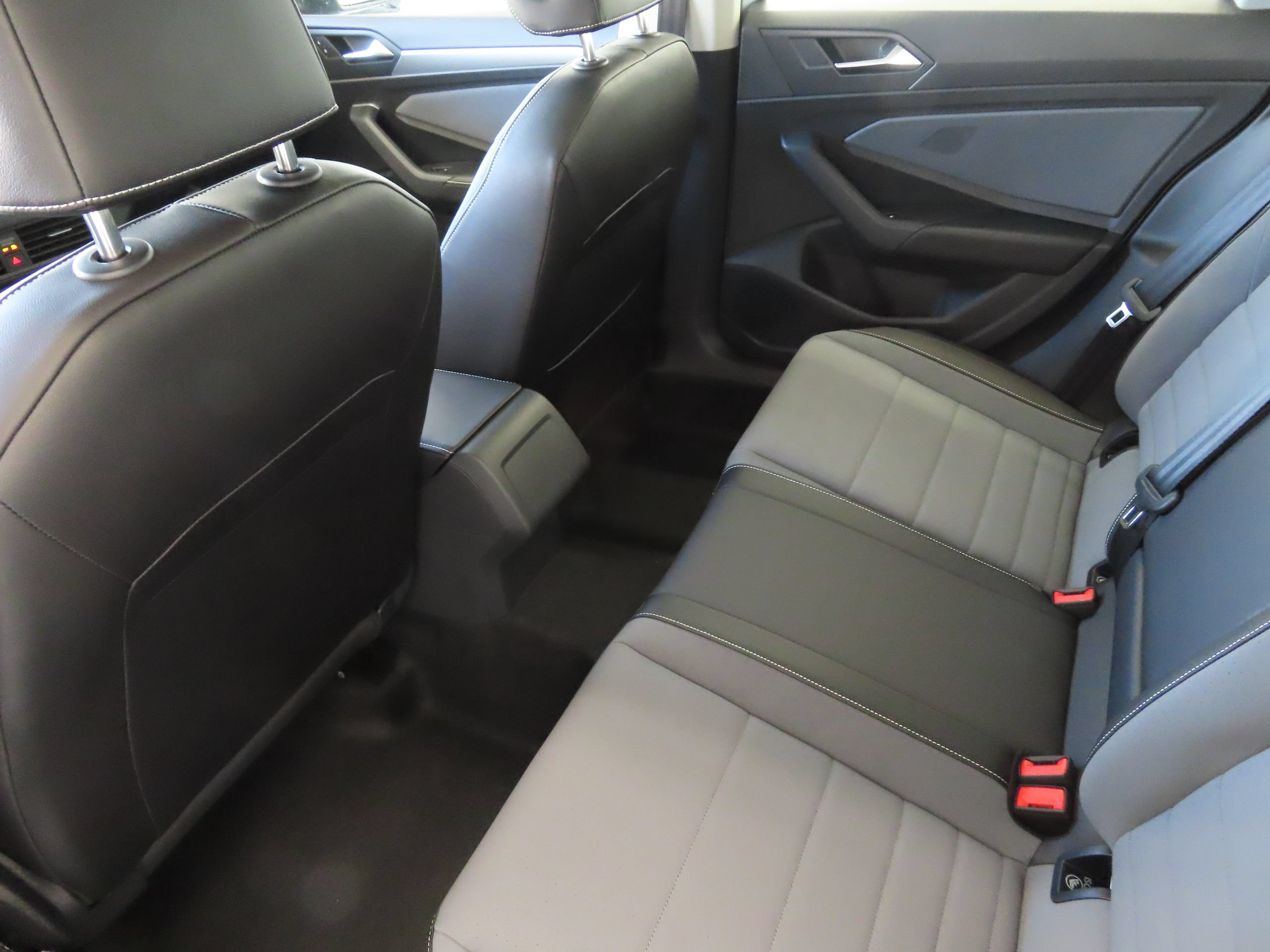 New 2026 Volkswagen Jetta SE FWD image 22